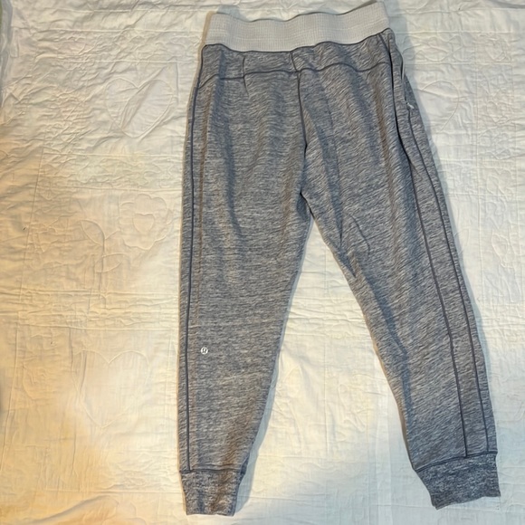 Lululemon size 8 Highway said joggers blue and white fleece heavy duty comfy - Picture 2 of 5